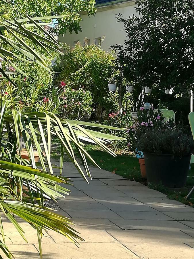 La Rosaliere Bed & Breakfast Chabournay Exterior photo